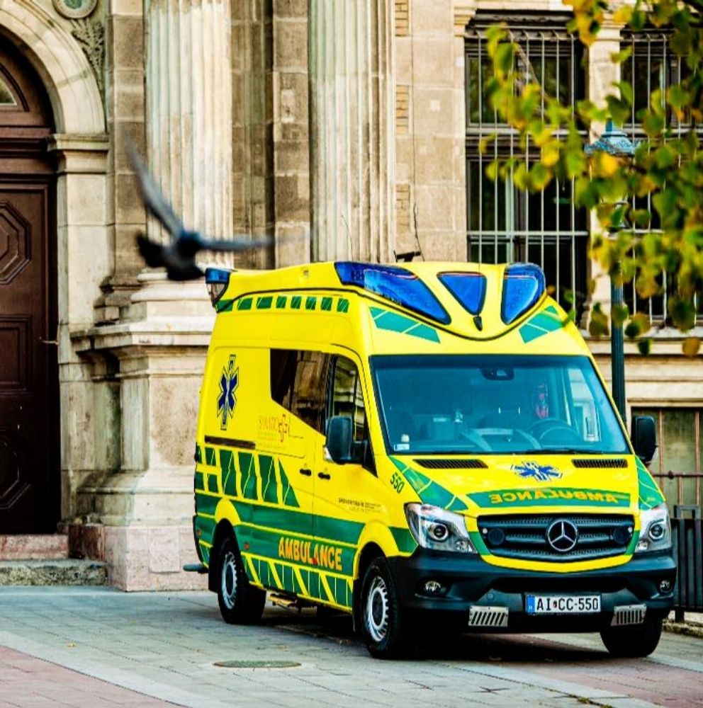 Ezért fontos, hogy munkahelyén legyen egészségügyi ellátó személyzet! Nem mindegy, hogy mikor kap a beteg/sérült ellátást!